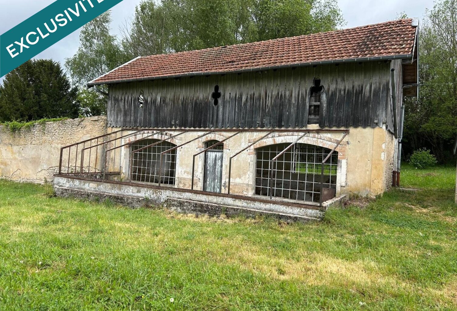 maison à renover, donnant sur une grande parcelle — photo 1