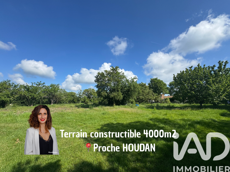 Vente Terrain à bâtir 4 400 m&sup2; — photo 1