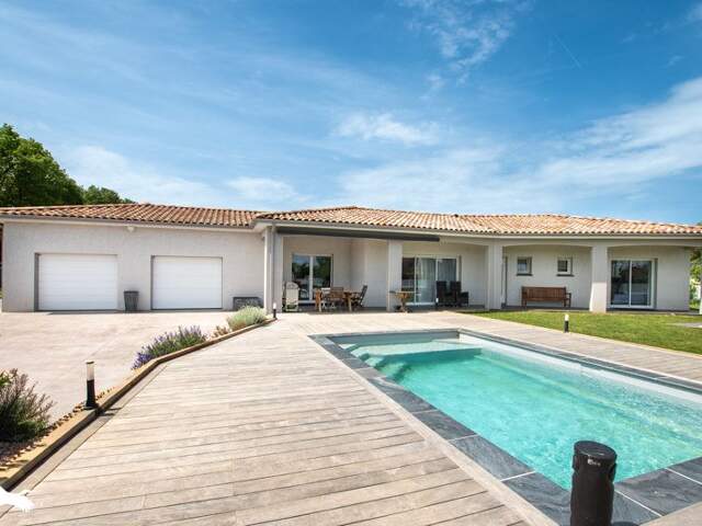 Villa de 4 pièces principales — photo du bien