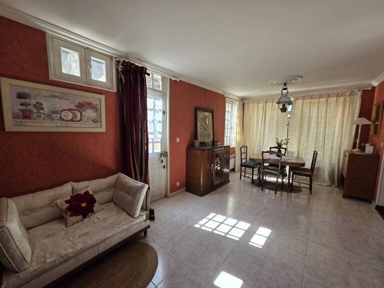 Maison de bourg de 7 pièces principales — photo 1