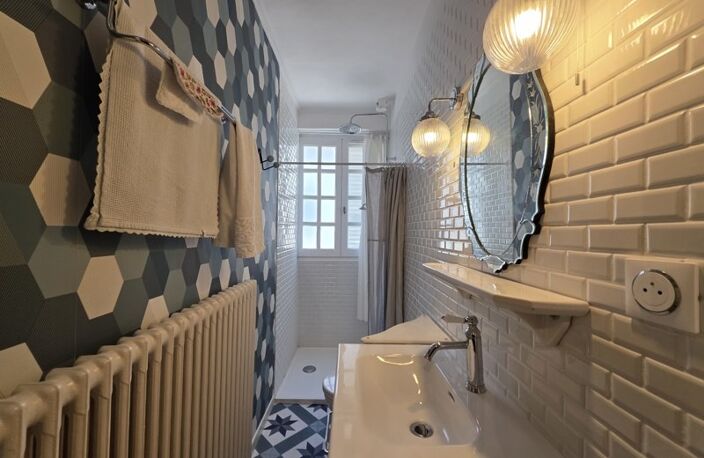 Maison de bourg de 7 pièces principales — photo 2