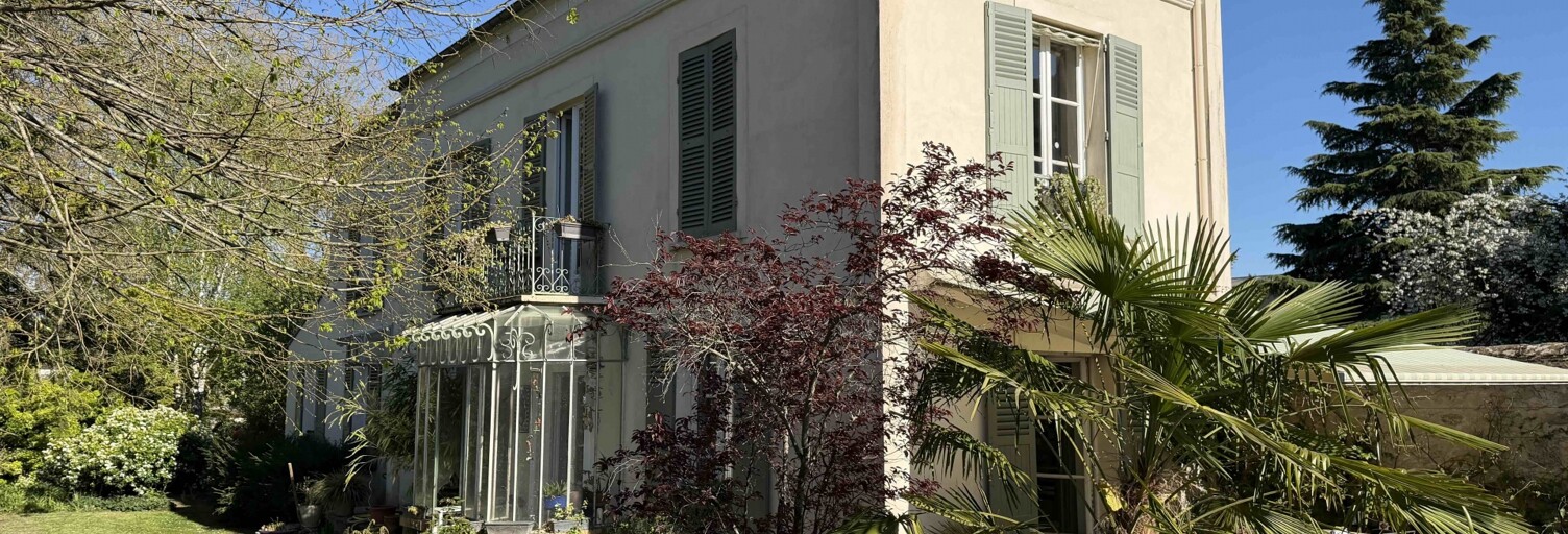 Maison 8 Pièces 160 m² à vendre à Saint-Pierre-lès-Nemours (77140)