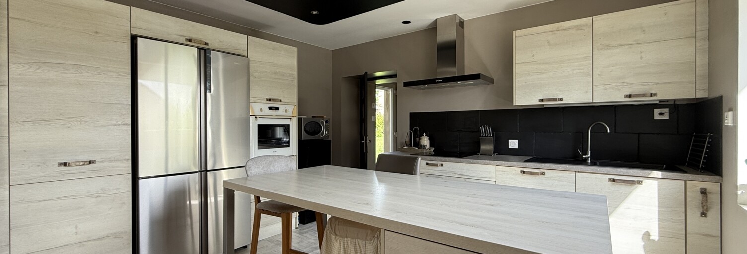 Maison 4 Pièces 192 m² à vendre à Centrès (12120)