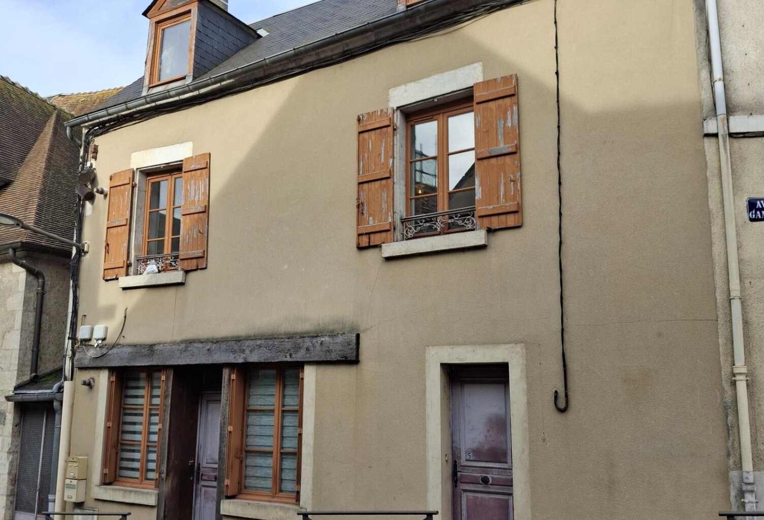 Centre-ville, proche gare et commerces, immeuble 5 logements — photo 1