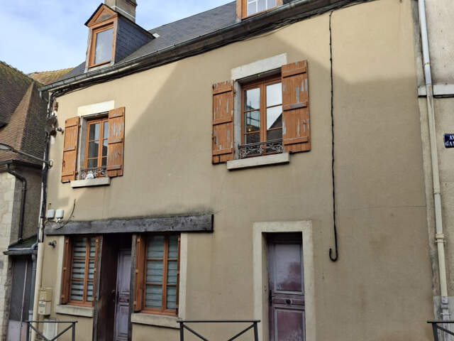 Centre-ville, proche gare et commerces, immeuble 5 logements — photo du bien