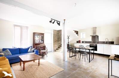 Maison en pierre de 4 pièces principales — photo du bien