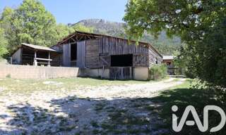 Terrain  740235 m² à vendre à La Roche-sur-le-Buis (26170)