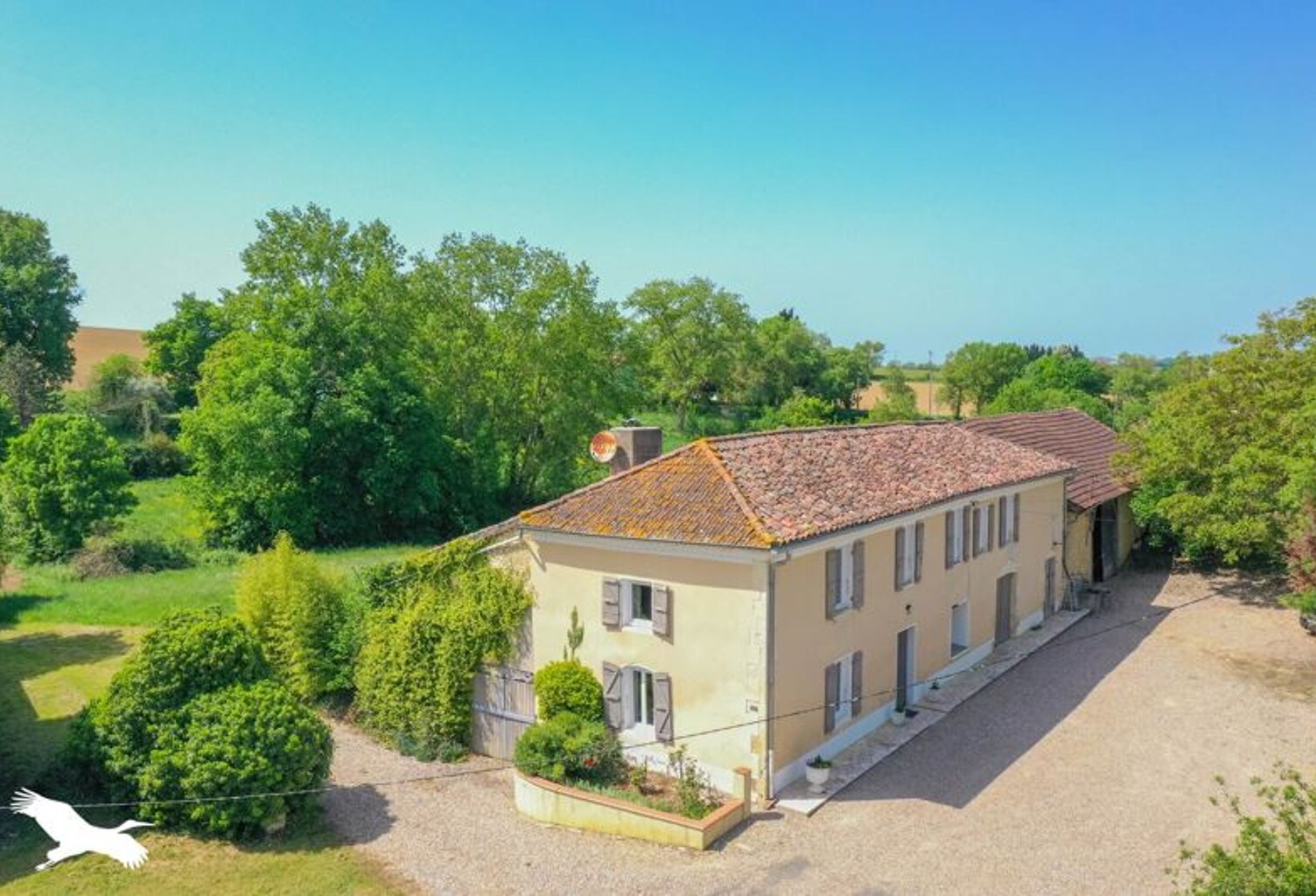Maison en pierre de 5 pièces principales — photo 1