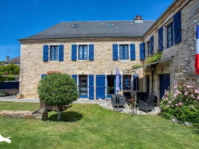 Maison de bourg de 5 pièces principales — photo du bien