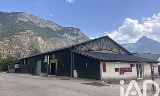 Commerce  843 m² à vendre à Le Bourg-d'Oisans (38520)