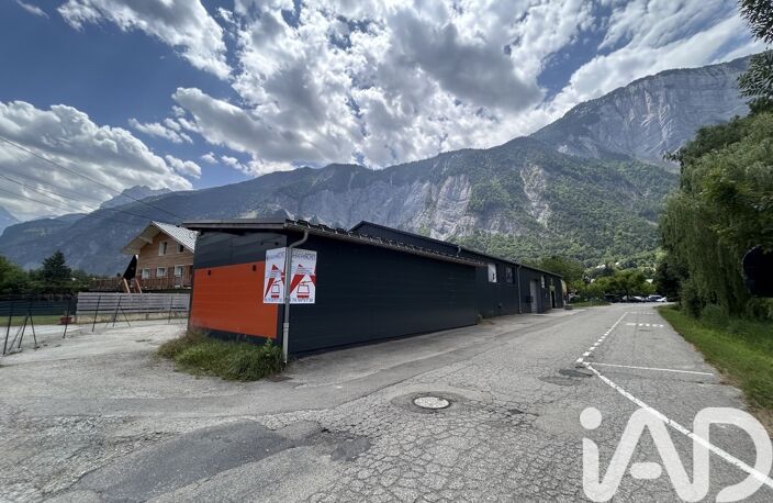 Vente Boutique/Local commercial 843 m&sup2; — photo 2