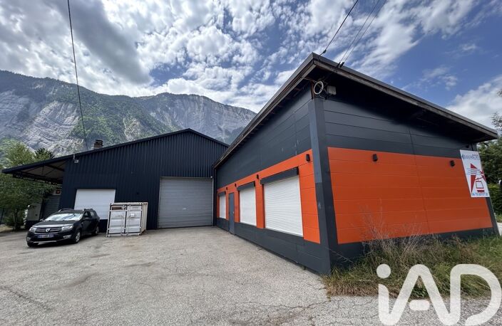 Vente Boutique/Local commercial 843 m&sup2; — photo 3