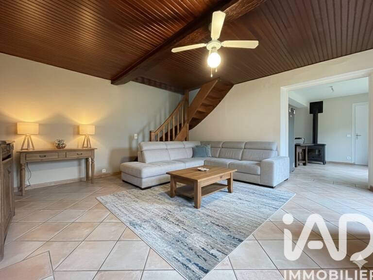 Vente Maison/villa 8 pièces — photo 1