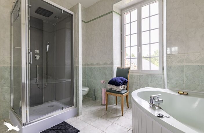 Maison en pierre de 7 pièces principales — photo 4