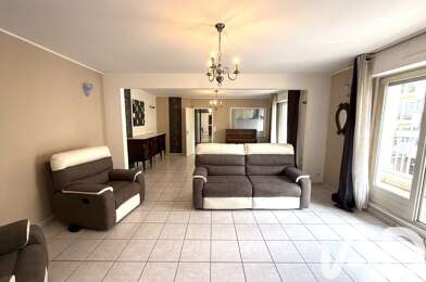 Appartement 5 pièces 240000 €