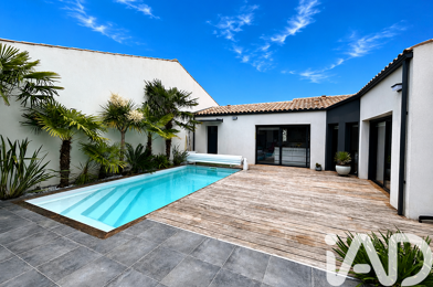 Maison 4 pièces 499200 €