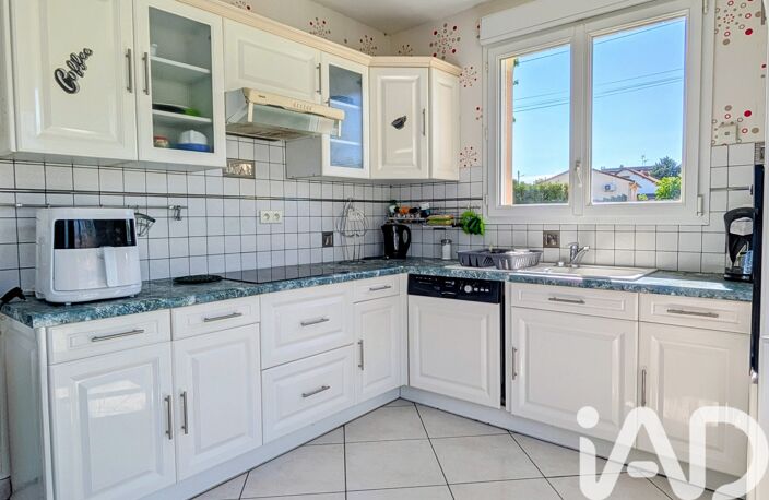 Vente Maison/villa 8 pièces — photo 2