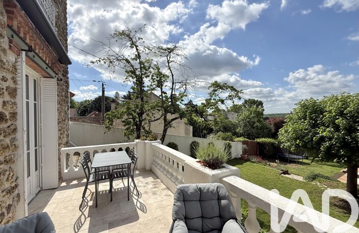 Vente Maison/villa 7 pièces — photo 2