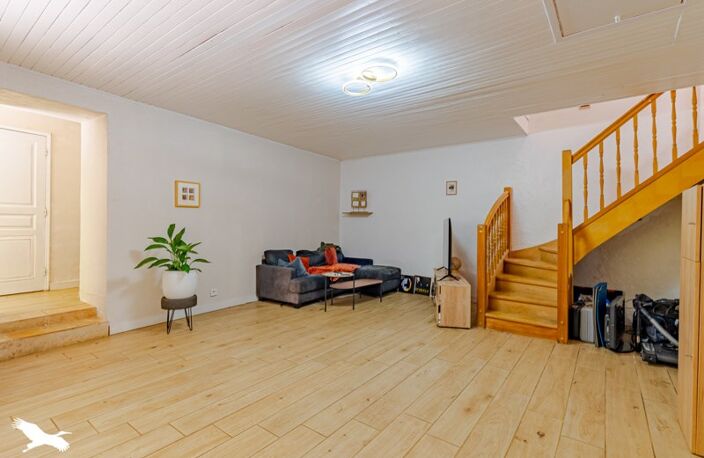 Maison en pierre de 3 pièces principales — photo 5