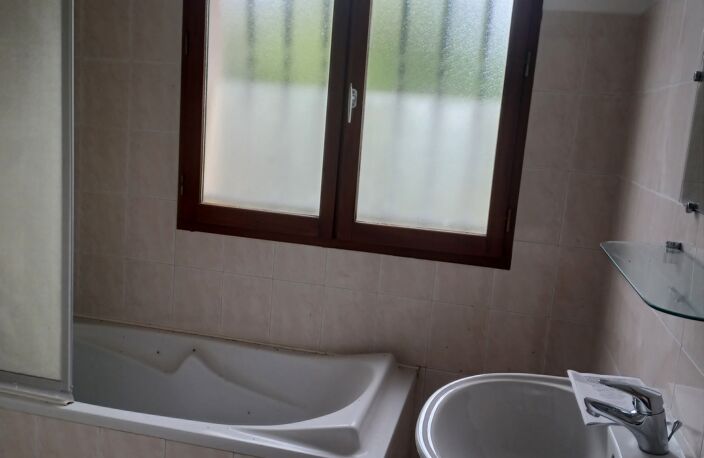 Vente Maison/villa 4 pièces — photo 5
