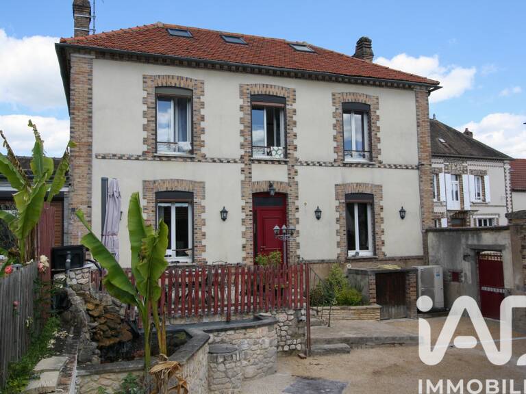 Vente Maison/villa 8 pièces — photo 1