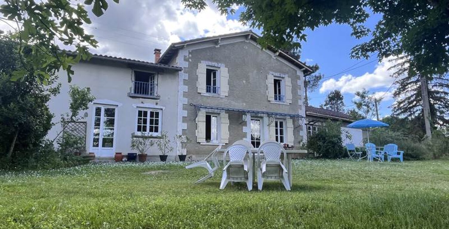 Maison en pierre de 5 pièces principales — photo 1
