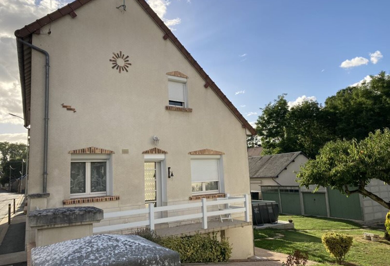 Maison de bourg de 7 pièces principales — photo 1