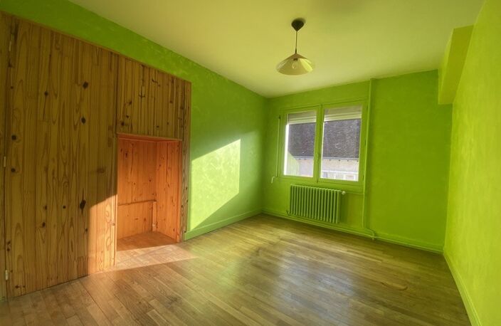 Maison de bourg de 7 pièces principales — photo 2