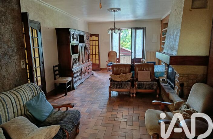 Vente Maison/villa 8 pièces — photo 2