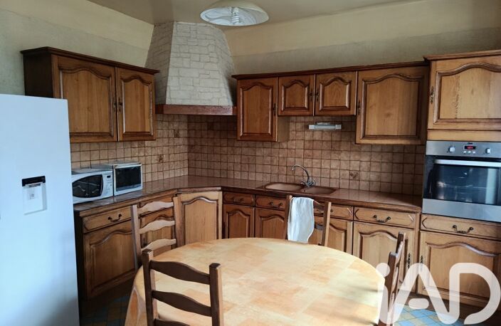 Vente Maison/villa 8 pièces — photo 3