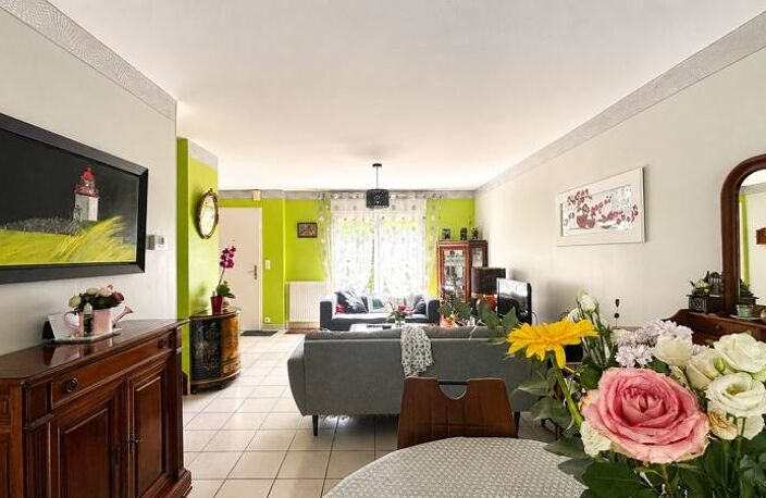 Vente maison 4 pièces 81 m² Saint-Herblain (44800) — photo 2