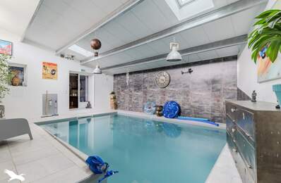 Maison en pierre de 7 pièces principales — photo du bien