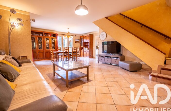 Vente Maison/villa 9 pièces — photo 3