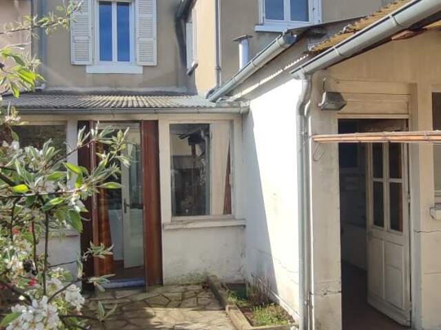 Le Mans Quartier Saint Pavin maison de 170 m² 5 chambres avec... — photo du bien