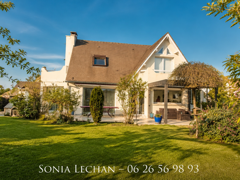 Vente Maison/villa 7 pièces — photo 1