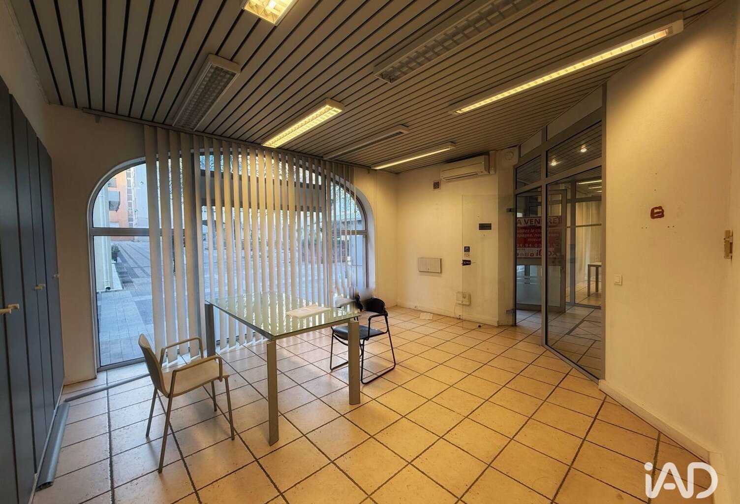 Location Boutique/Local commercial 70 m&sup2; — photo 1