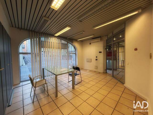 Location Boutique/Local commercial 70 m&sup2; — photo du bien