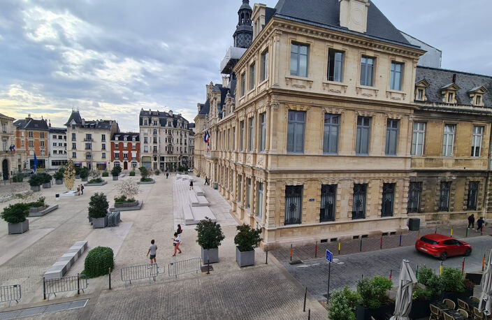 Hyper centre Mairie type 5 — photo 2