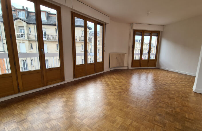 Hyper centre Mairie type 5 — photo 3