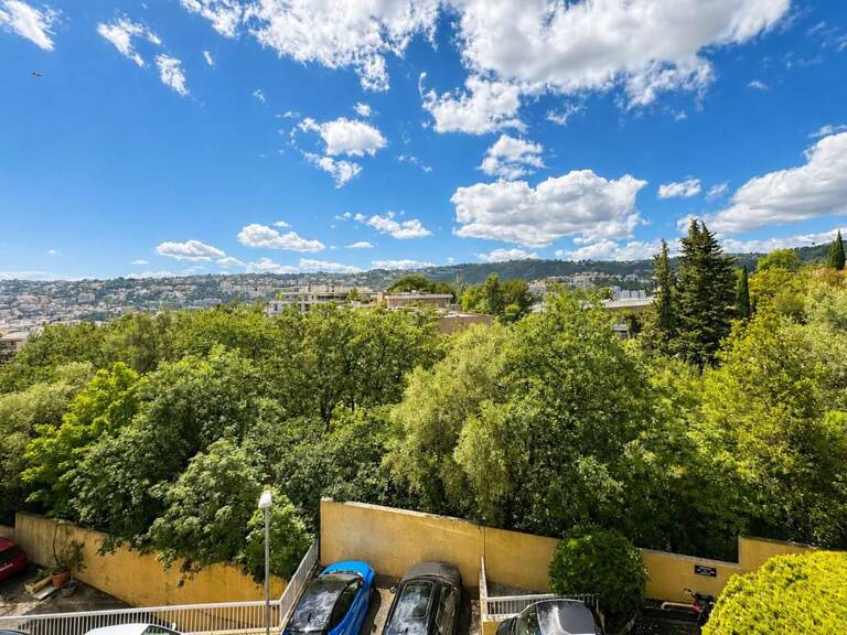 Chambrun / bas Gairaut, vaste 2 pièces, parfait état, terrasse, vue dégagée, possibilité parking — photo 1