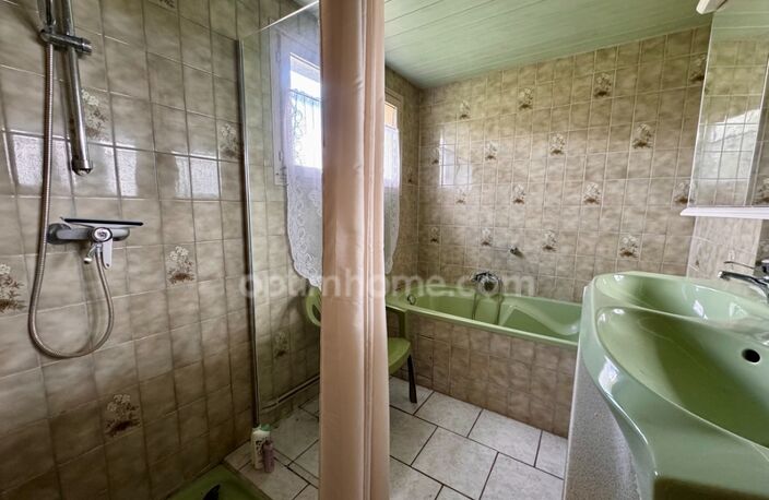 Maison de plain-pied avec beau potentiel — photo 5