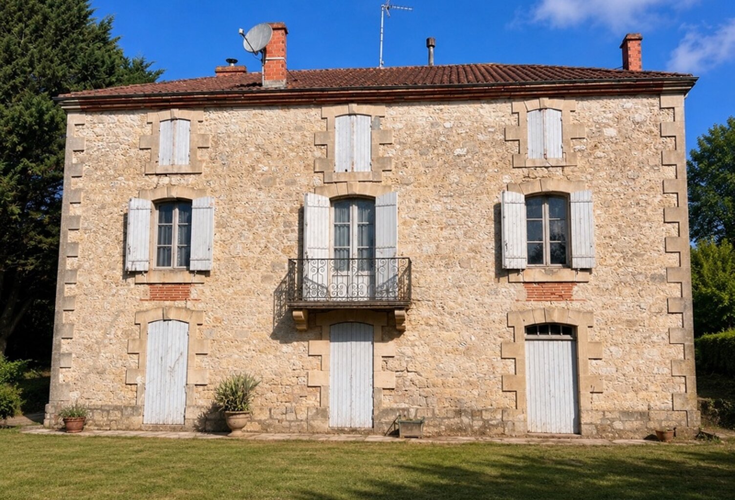 Maison de caractère avec dépendances – Dolmayrac — photo 1