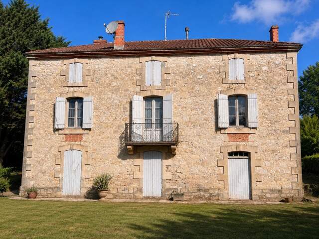 Maison de caractère avec dépendances – Dolmayrac — photo du bien