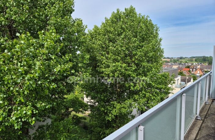 Appartement T2 dernier étage avec balcon et parking — photo 2