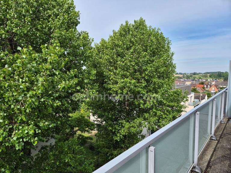Appartement T2 dernier étage avec balcon et parking — photo 1