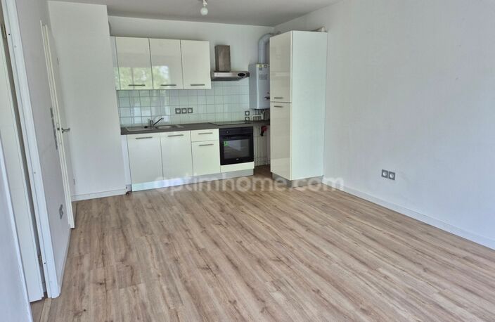 Appartement T2 dernier étage avec balcon et parking — photo 4