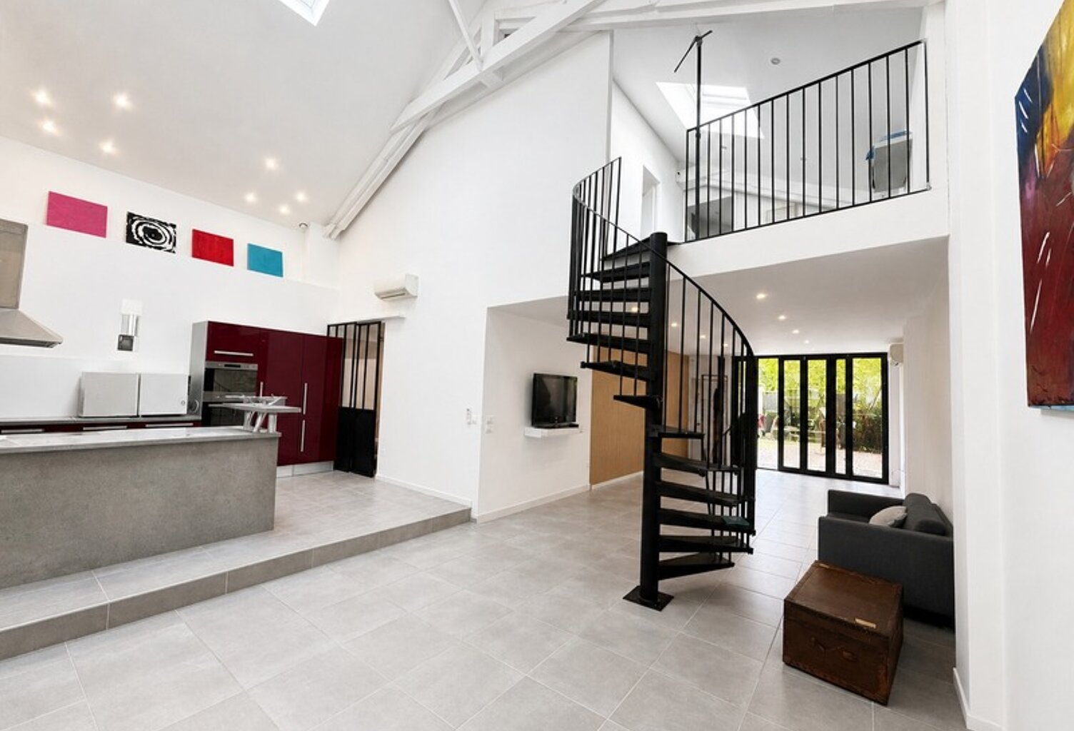 Maison esprit LOFT proche métro, avec dépendance. Pour famille ou activité professionnelle — photo 1