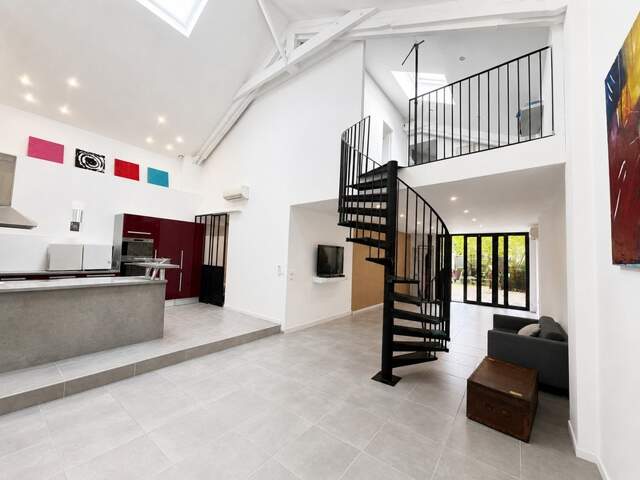 Maison esprit LOFT proche métro, avec dépendance. Pour famille ou activité professionnelle — photo du bien