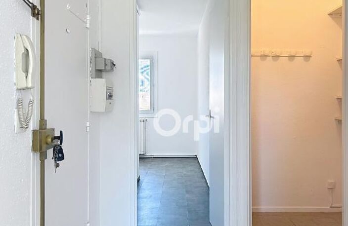 Résidence LE NOSTRADAMUS - Appartement T4 À Vendre Proche centre ville — photo 4
