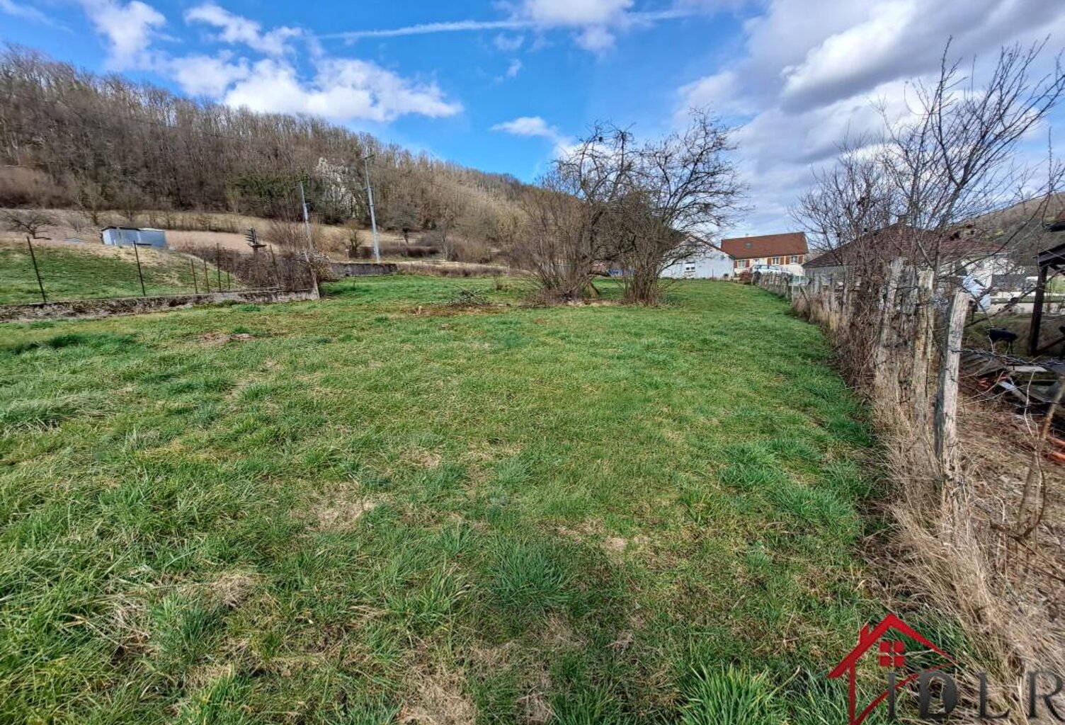 Terrain de 1500 m En vallée du Doubs — photo 1